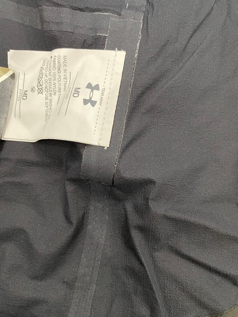 UNDER ARMOUR ブラックＭ0102 GORE-TEX ジャケット