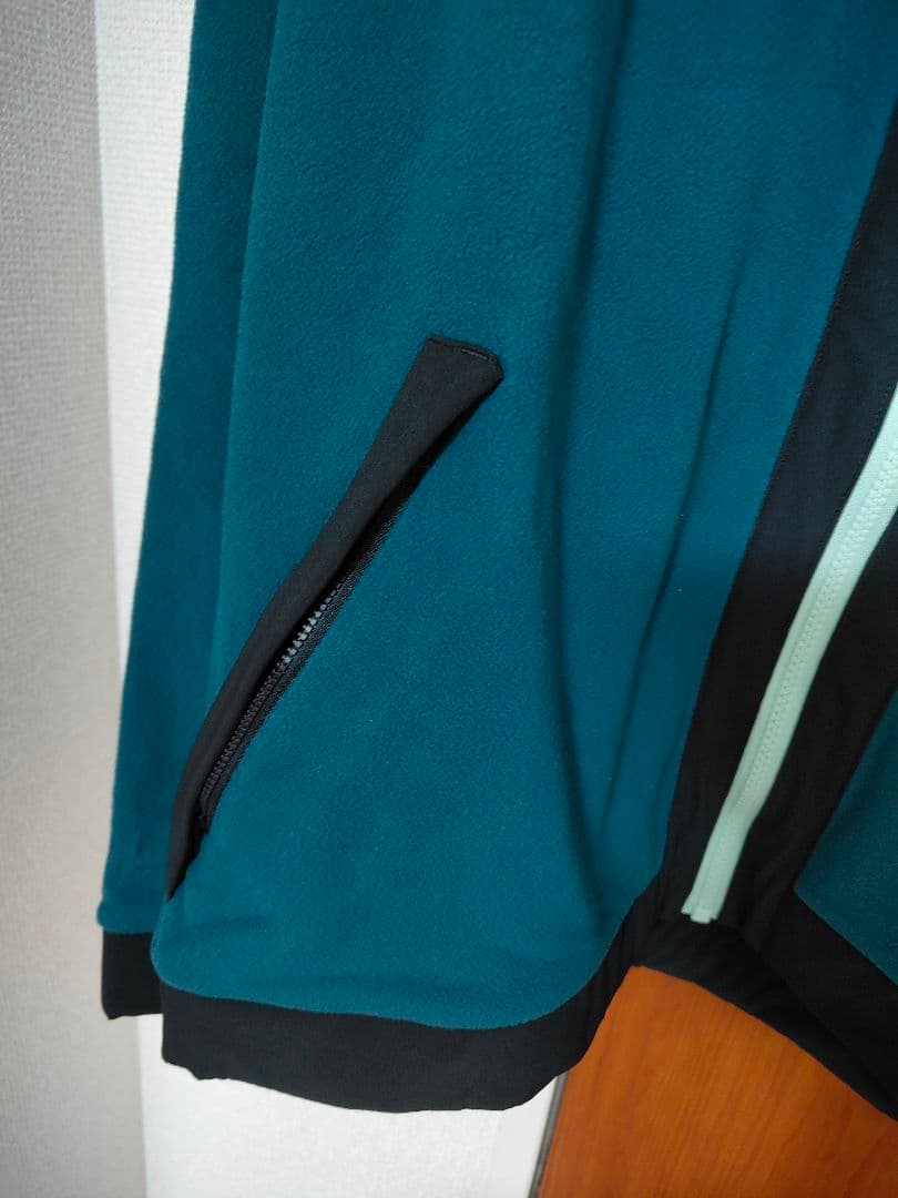 【完売品】UNDER ARMOUR　フリースジャケット フルジップ