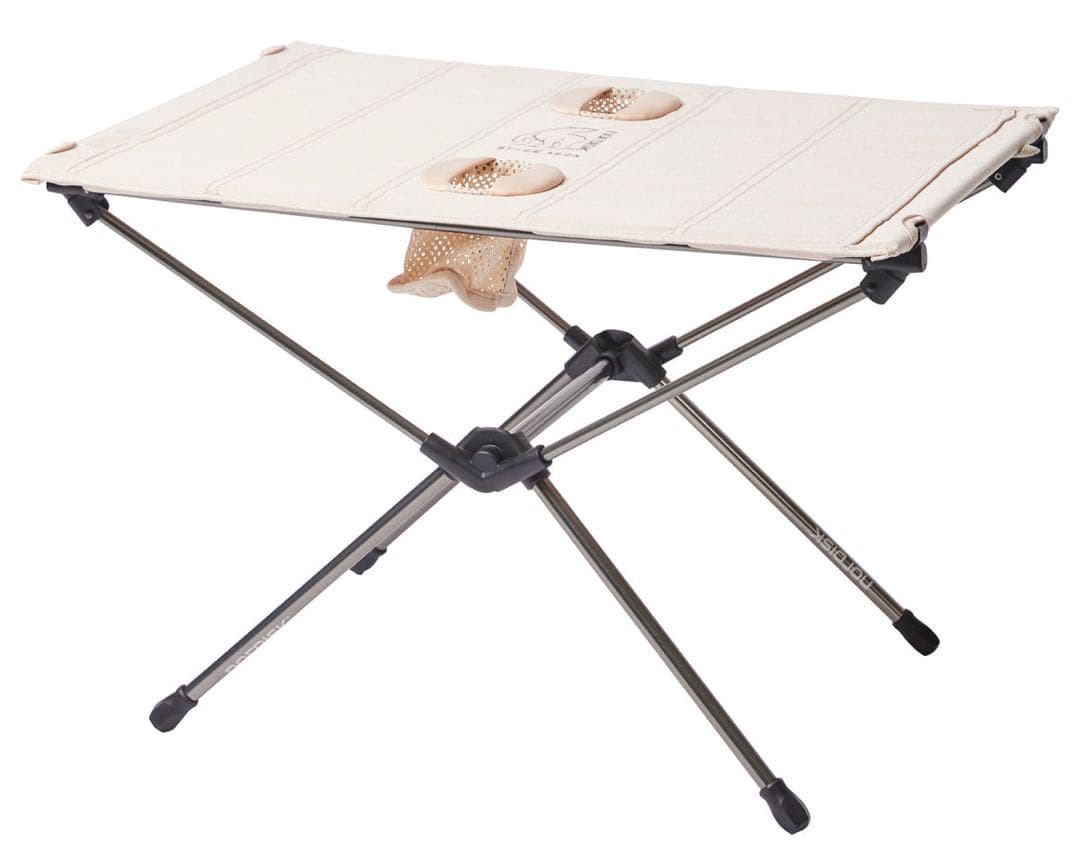 ノルディスク　テーブル　ホワイト　RISSKOV TABLE 【新品未開封】