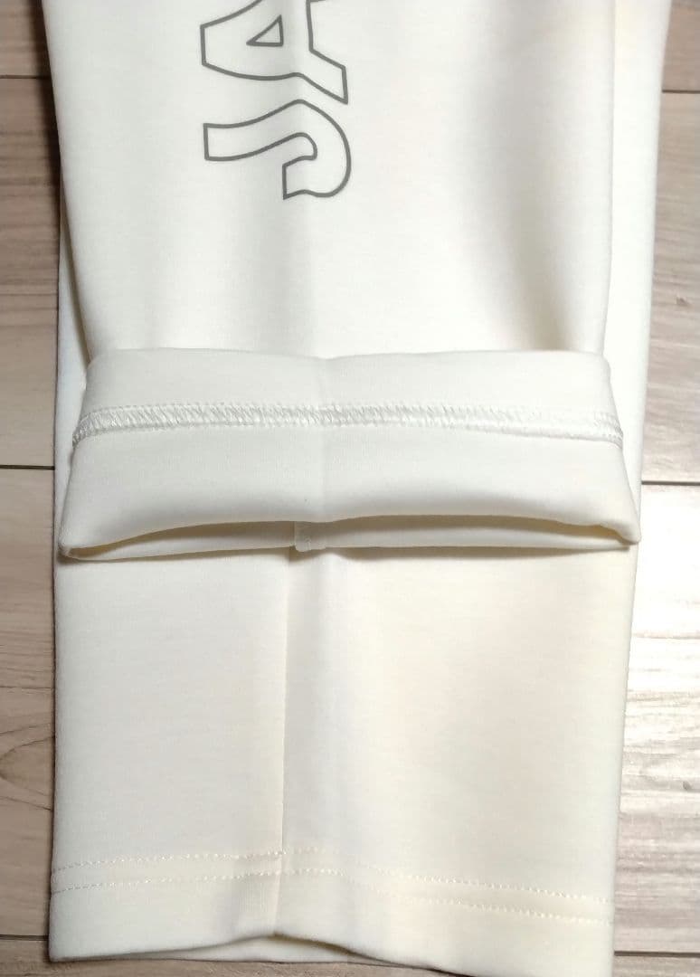 ✩新品未使用☆Jack Bunny!!ジョガーパンツ ホワイトサイズ4ストレッチ