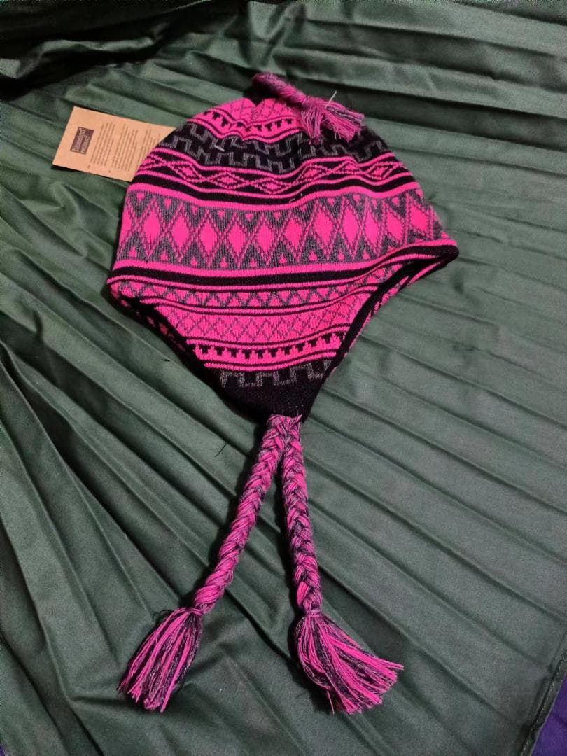 新品Burton バートン ak Earflap Beanie