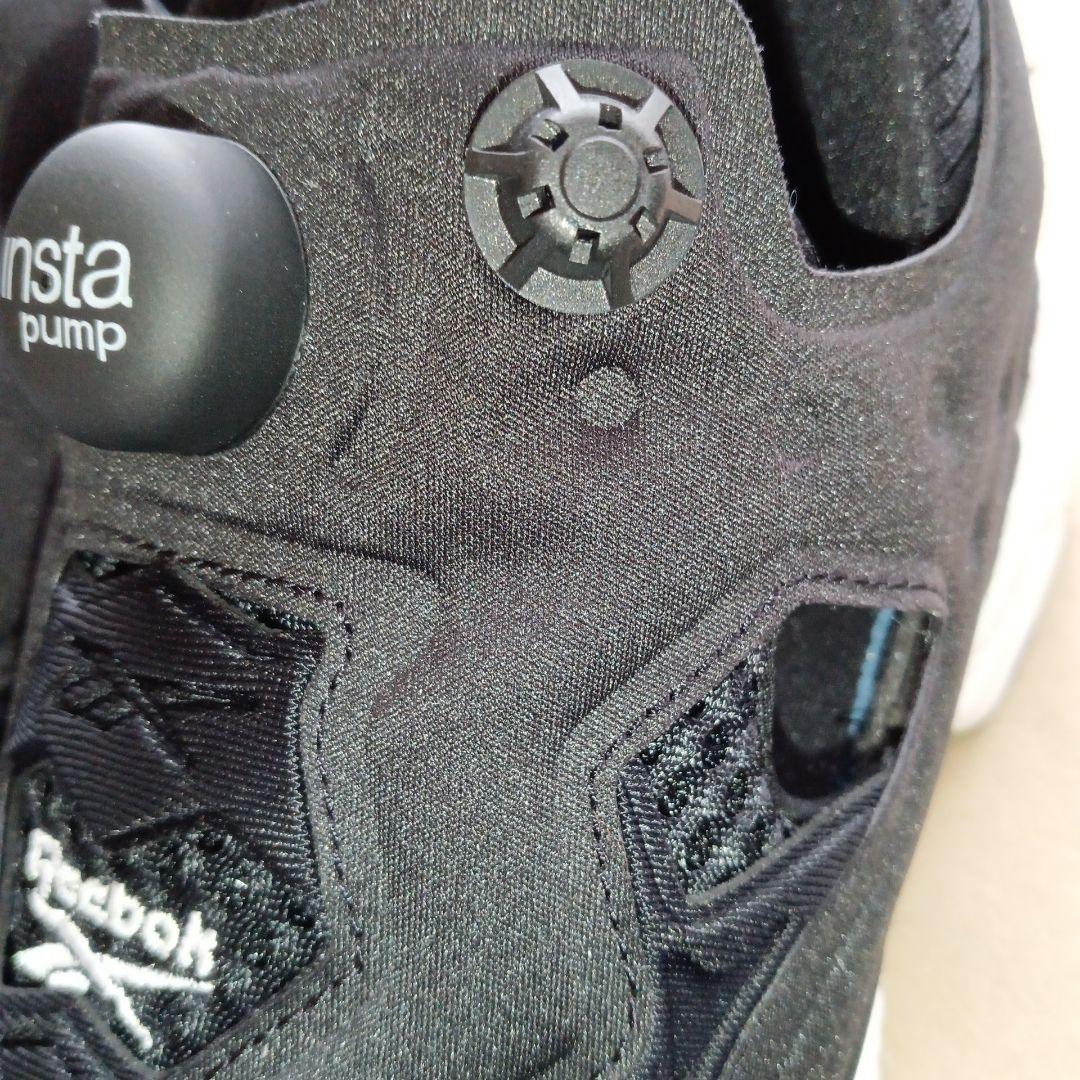 Reebok Insta Pump ブラックスニーカー