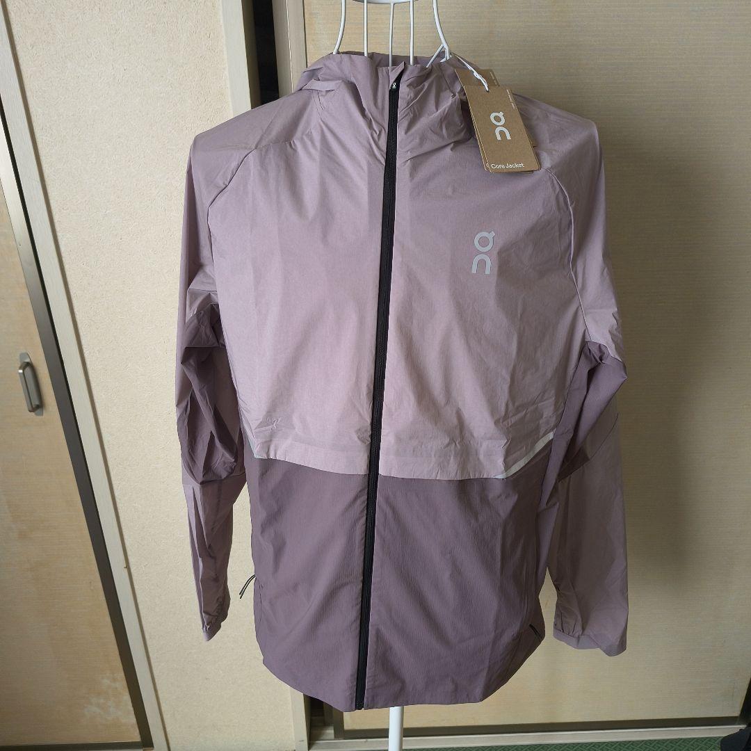 新品未使用これからの季節に！ON Core Jacket ラベンダーユニセックス