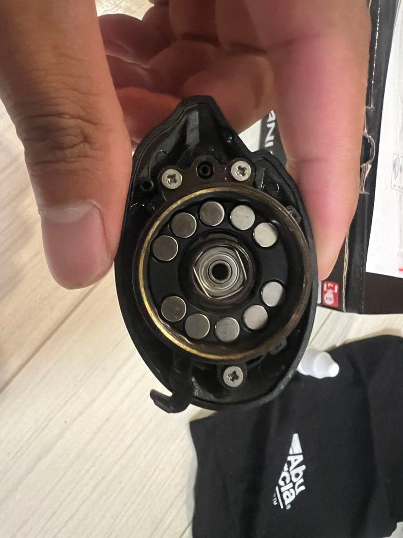 Abu Garcia ROXANI 7-L ベイトリール