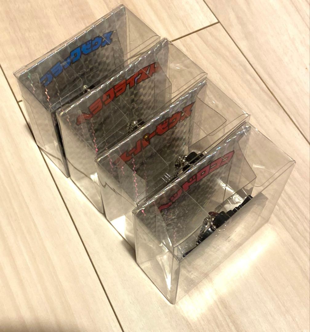 ビックリマン　キャラクターキーホルダー　4個セット