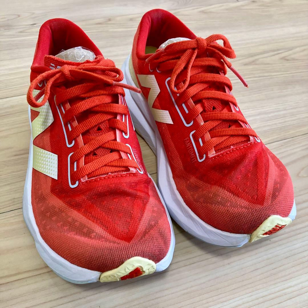 ✨軽量／厚底✨NEWBALANCE FuelCell Rebel v4