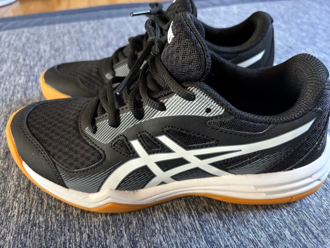 バレーシューズ　バドミントンシューズ　24センチ　アシックスasics