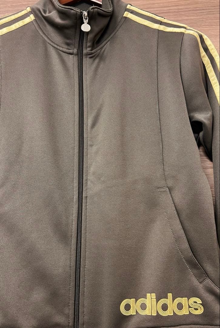 Sale!!!アディダス adidas セットアップ 上下 ジャージ ジャケット
