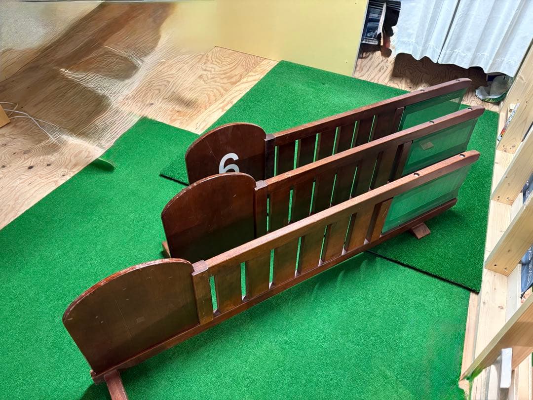 中古　ゴルフ練習打席の仕切
