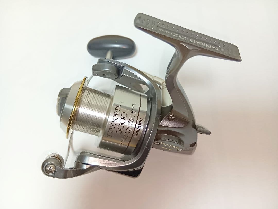 【美品】シマノ 98ツインパワー5000 日本製 回転良好 スプールエッジ傷なし