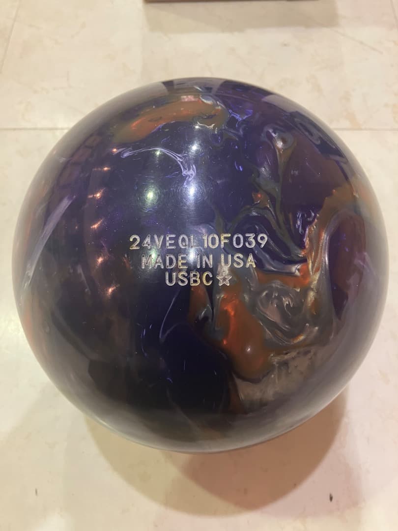 【新品】Storm Equinox ボウリングボール 15ポンド