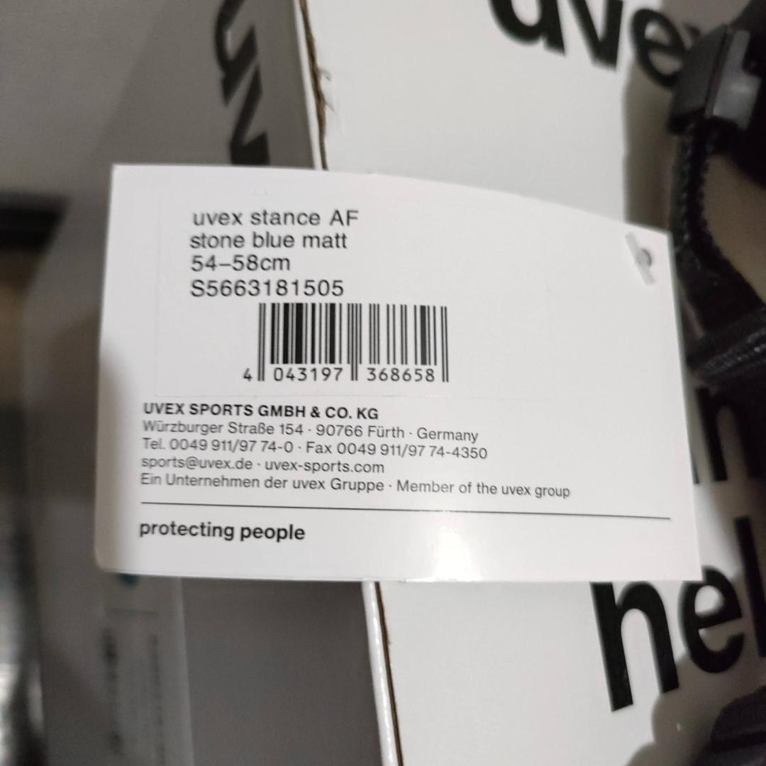 新品 uvex スキー スノーボード ヘルメット stance ダイヤル式調整