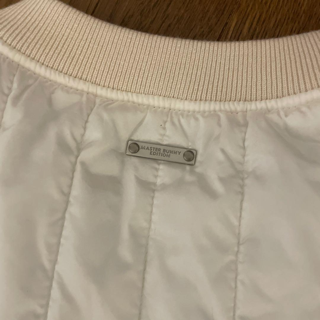 はな　美品　マスターバニー　蓄熱　中綿スニード　オフホワイト　レディース