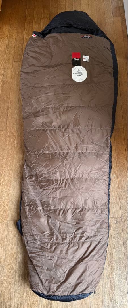 【美品】NANGA ナンガ オーロラ600dx レギュラー 〜180cm寝袋