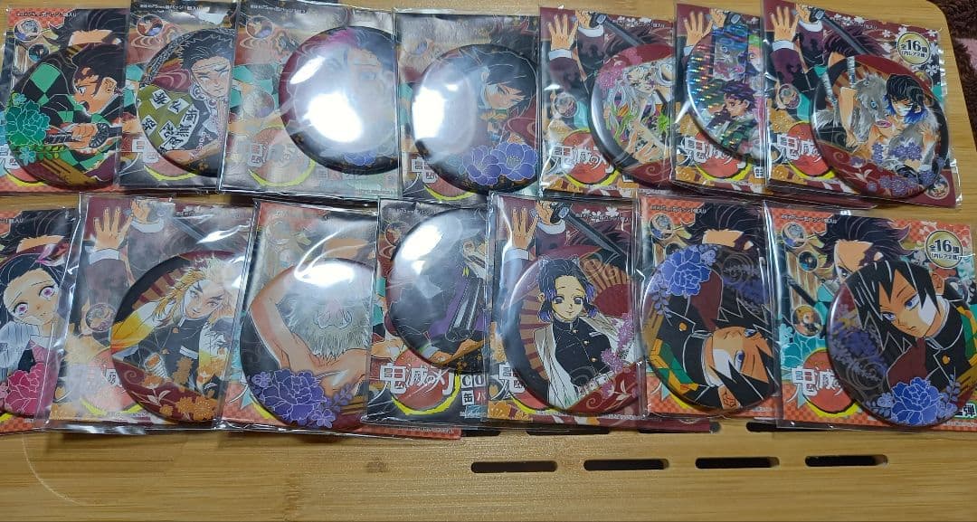 鬼滅の刃 コレクション缶バッジ 大量 まとめて