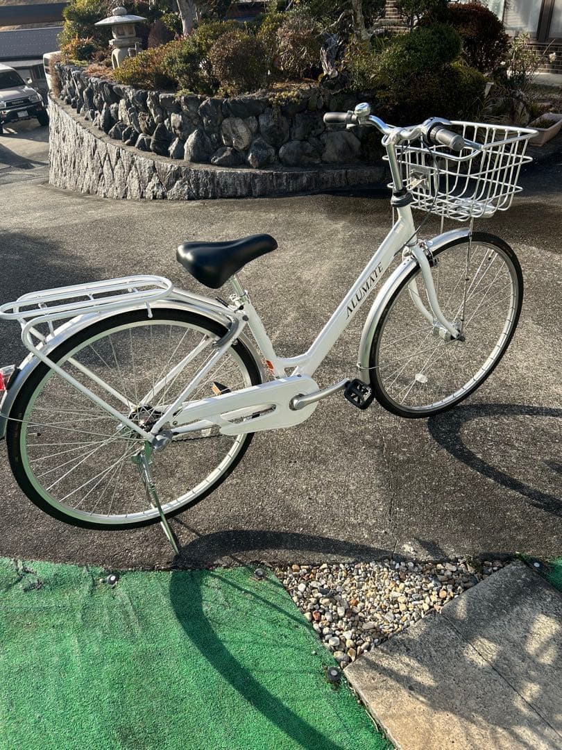 シティサイクル ホワイト フロントバスケット付き