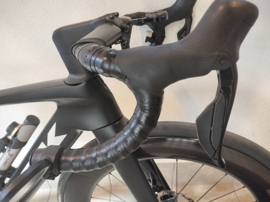 TREK Madone SL6 Gen7 Aeolus RSL75ホイール