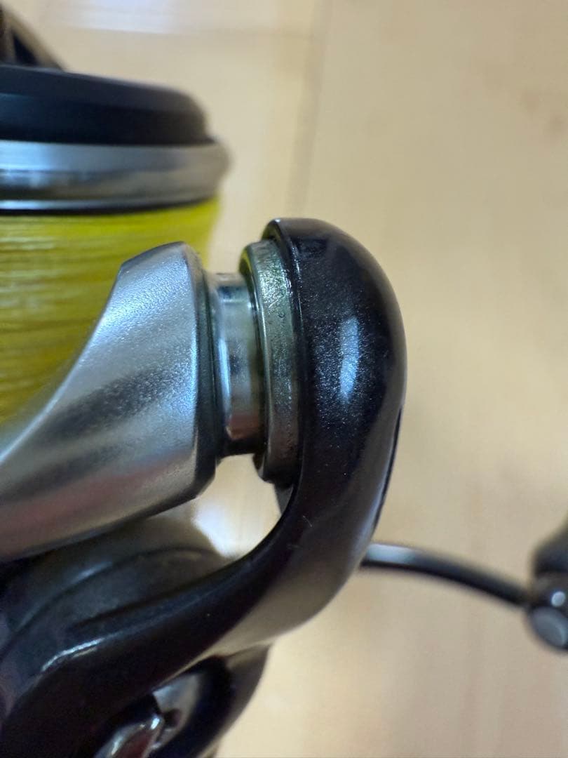18CALDIA LT2500S スピニングリール