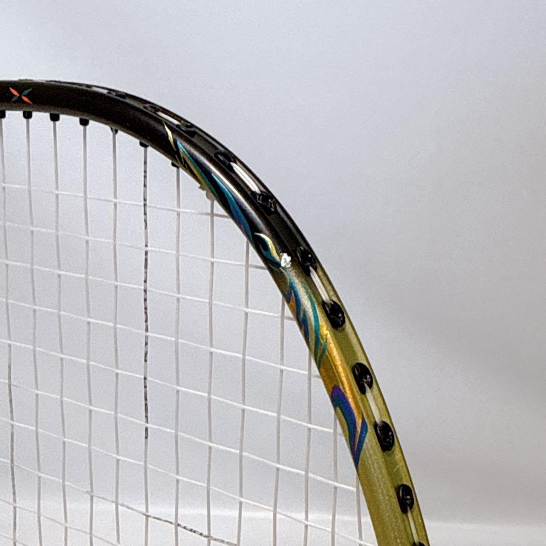 【美品】LI-NING リーニン バドミントンラケット AXFORCE 100