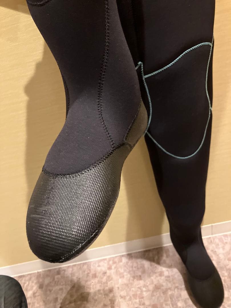 オニールドライスーツ3ミリ新品2026