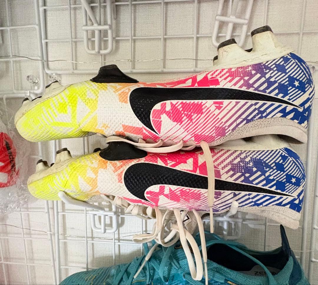 Nike サッカーシューズ スパイク ホワイト/ピンク/イエロー