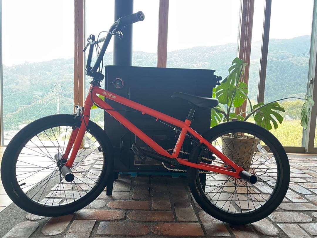 MOTELWORKS 2022 MATT ORANGE 新車