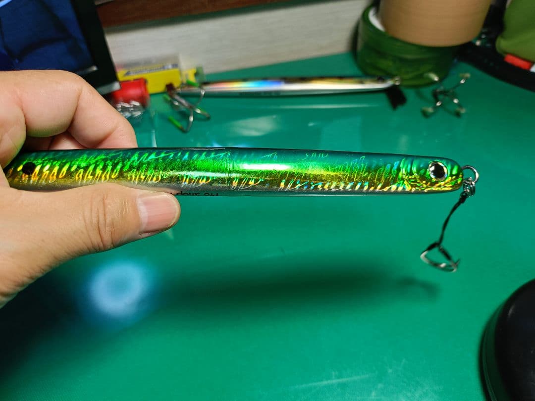 美品　サバイバー2本セット200g 250g