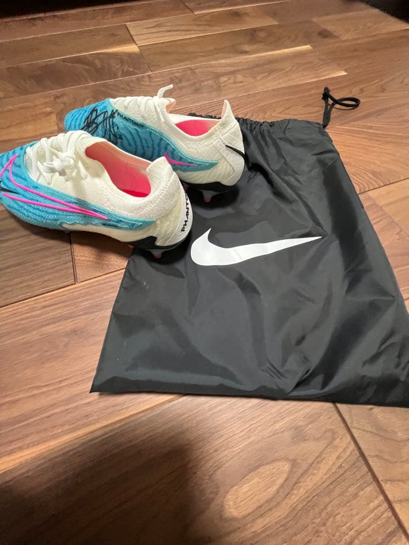 Nike Phantom サッカーシューズ 中井卓大サイン入り