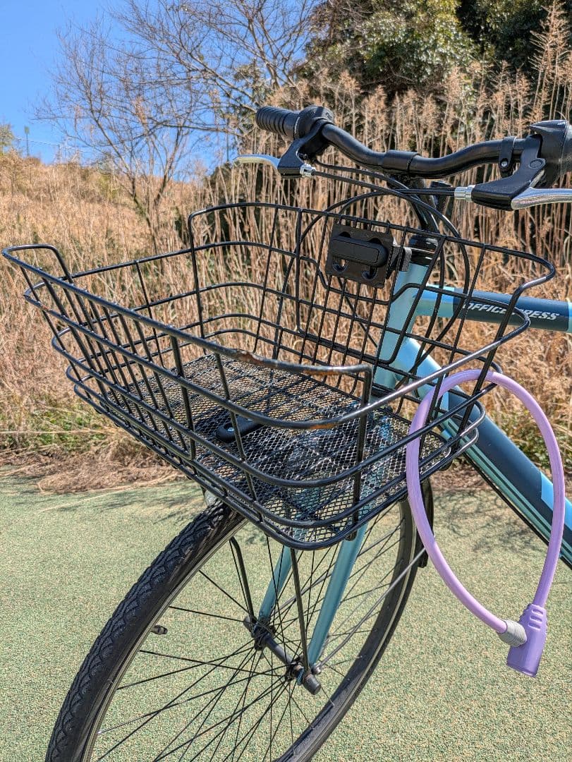 シティサイクル 前カゴ付き 27インチ 九州大学伊都キャンパスで自転車を受け取る
