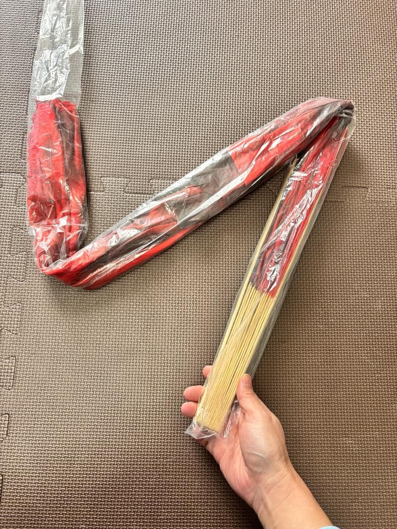 【新品】ビッグフラッターファンベール★右手のみ★赤黒タイダイ！高級100％シルク