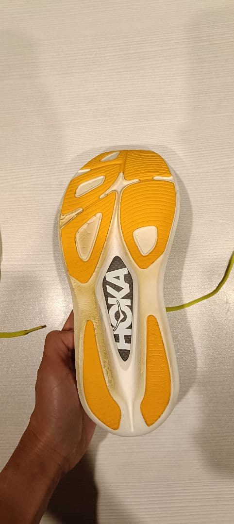 HOKAランニングシューズ ロケット X 2