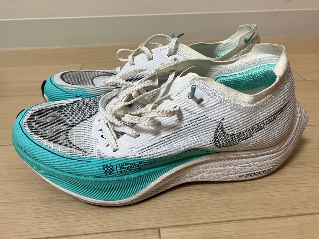 NIKE ヴェイパーフライネクスト%2 (23.5cm)