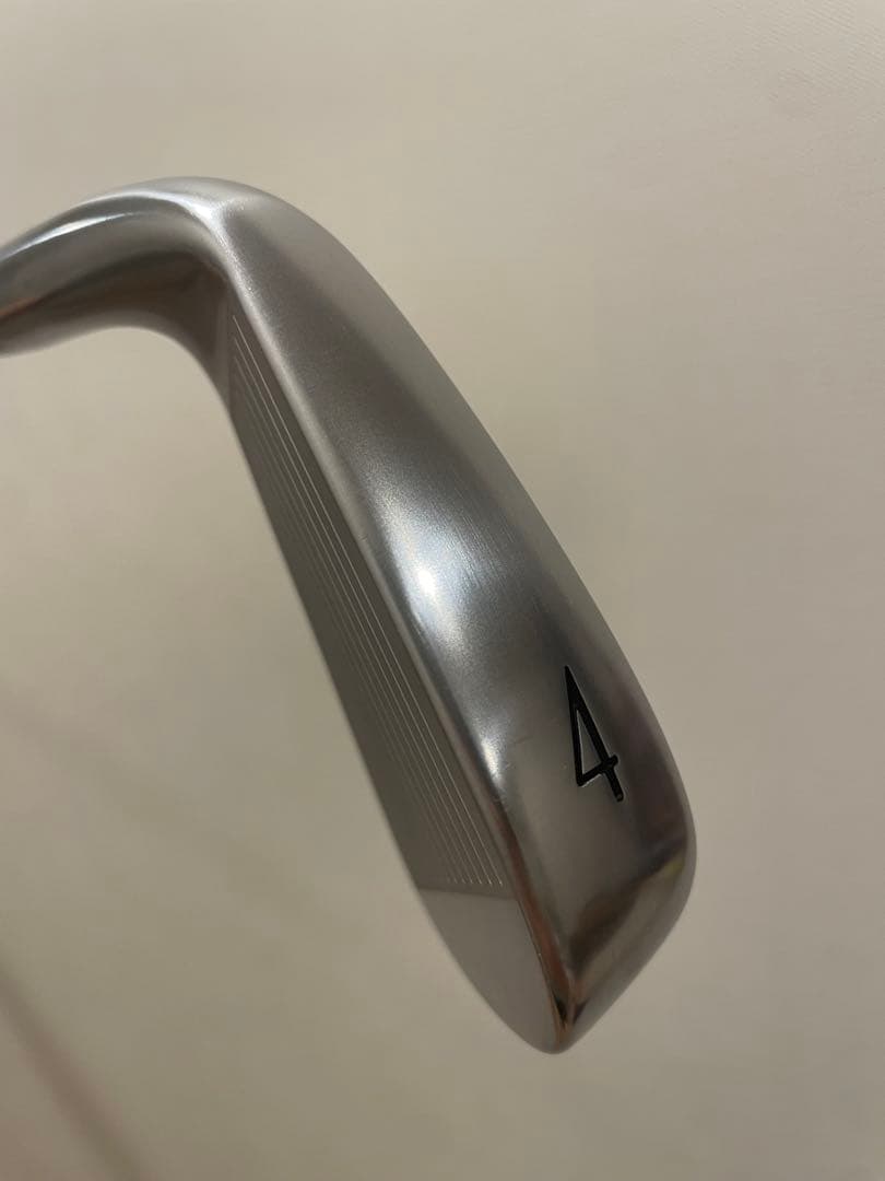 【超美品】タイトリスト T250U 22度