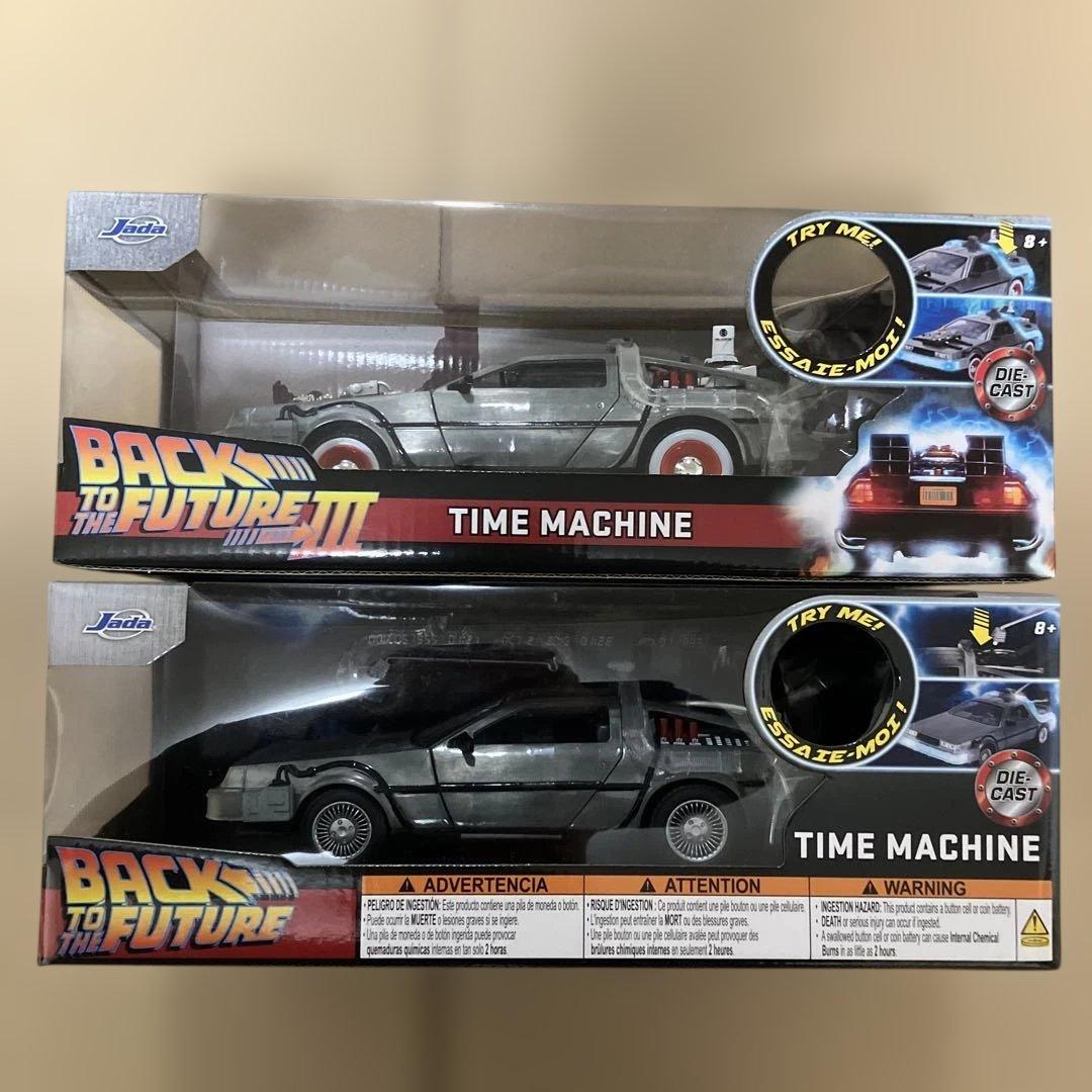 1／24 バック・トゥ・ザ・フューチャー パートI ＆３デロリアン　2台　新品