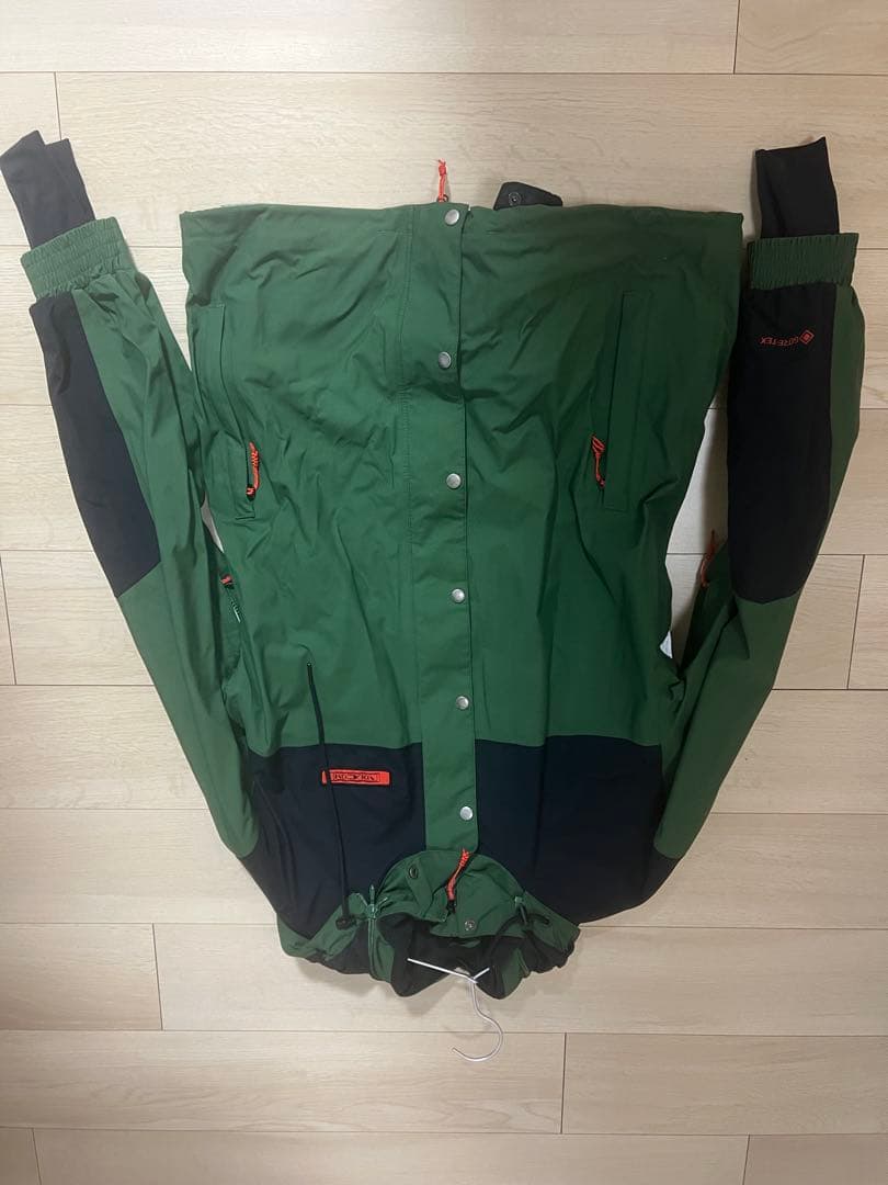 VOLCOM スノーボードウェア　メンズ　Ｍ