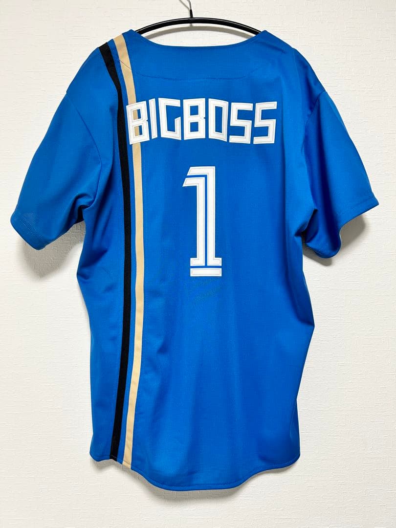 日本ハムファイターズ　BIGBOSS 新庄監督　ビジターユニフォーム