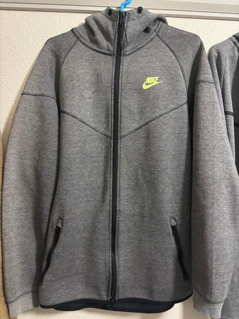 Nike ナイキ　テックフリース　ボルト　廃盤