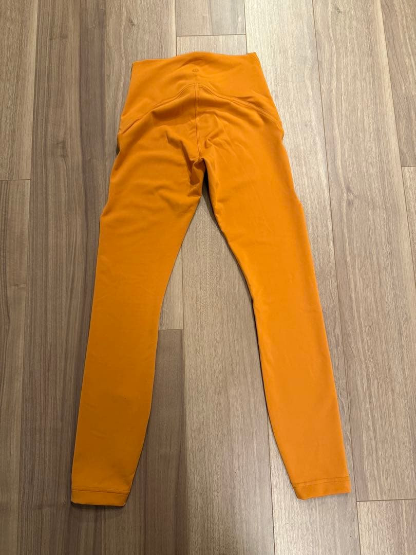 Lululemon ハイウエスト アラインヨガパンツ　サイズ4