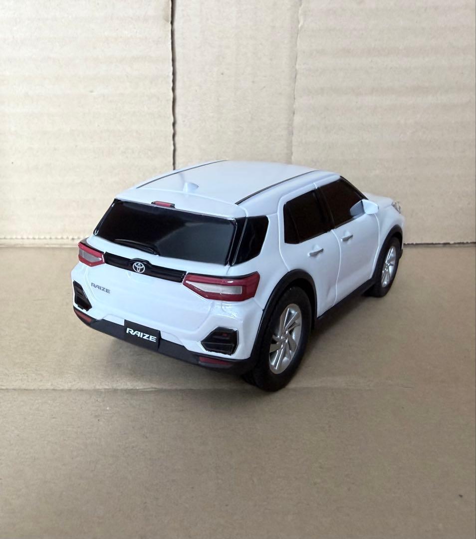 トヨタ ライズ ミニカー ドライブタウン プルバックカー カラーサンプル