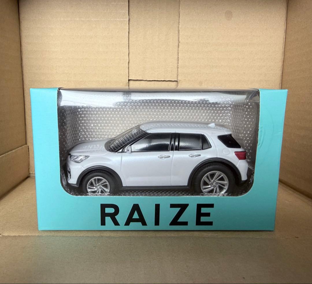 トヨタ ライズ ミニカー ドライブタウン プルバックカー カラーサンプル