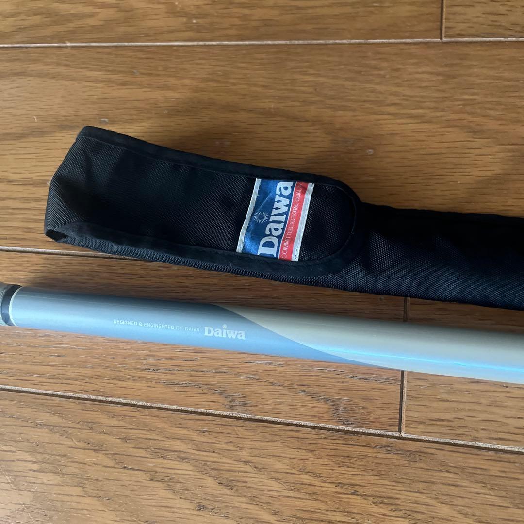 一両箱 Daiwa 琥珀　本流T 80-85 ロッド 収納ケース付き