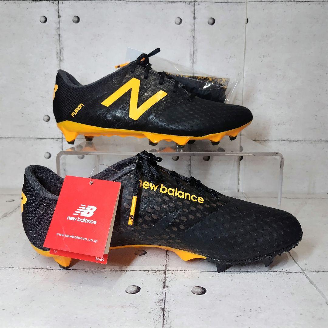 新品 タグ付 ニューバランス FURON サッカースパイク 25.5 黒 NB