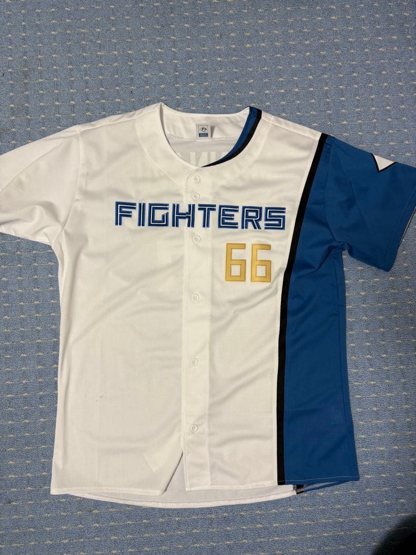 日本ハムファイターズ 万波中正 ユニフォーム #66