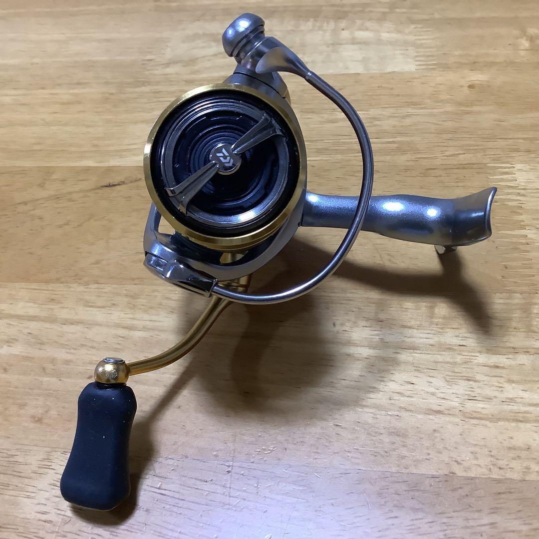 【美品】ダイワ18フリームスLT2000S-XH
