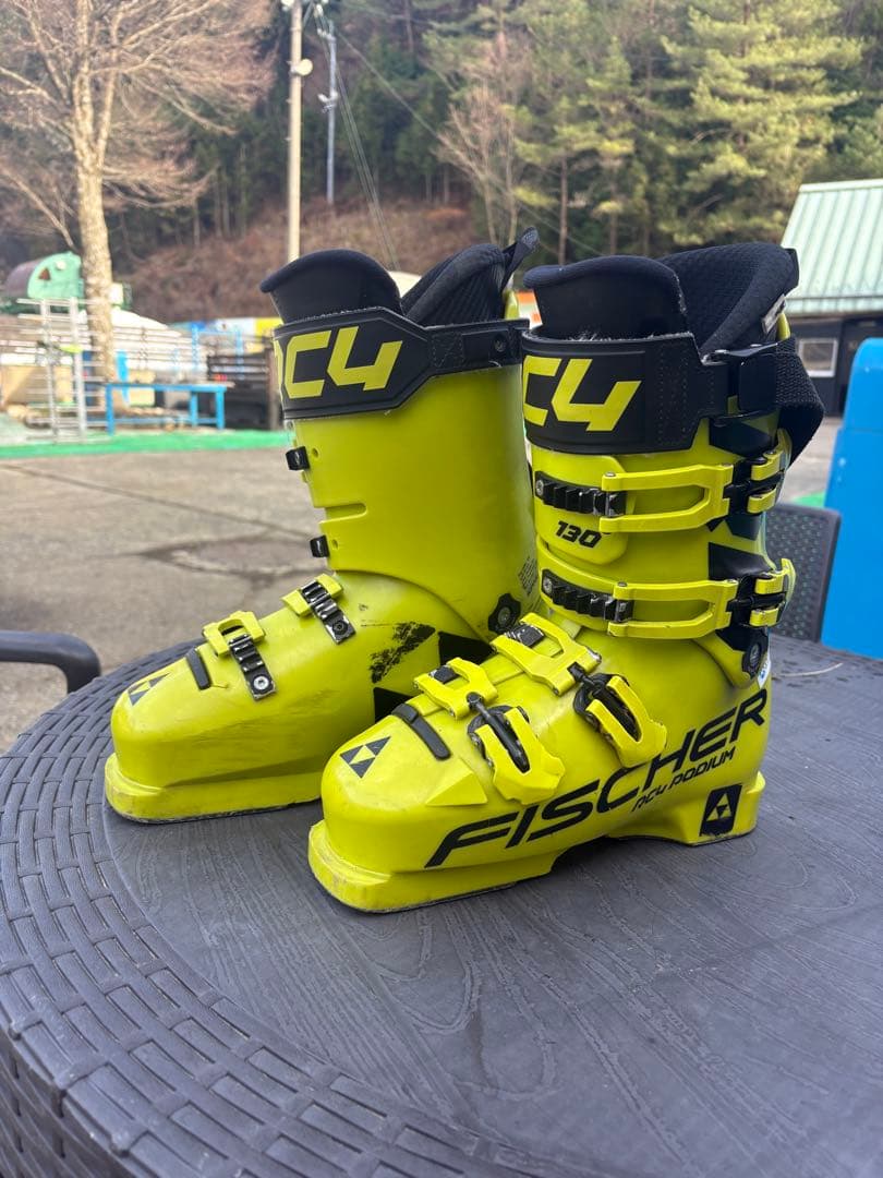 【値下げ可】Fischer RC4 Podium RD130 25.5cm