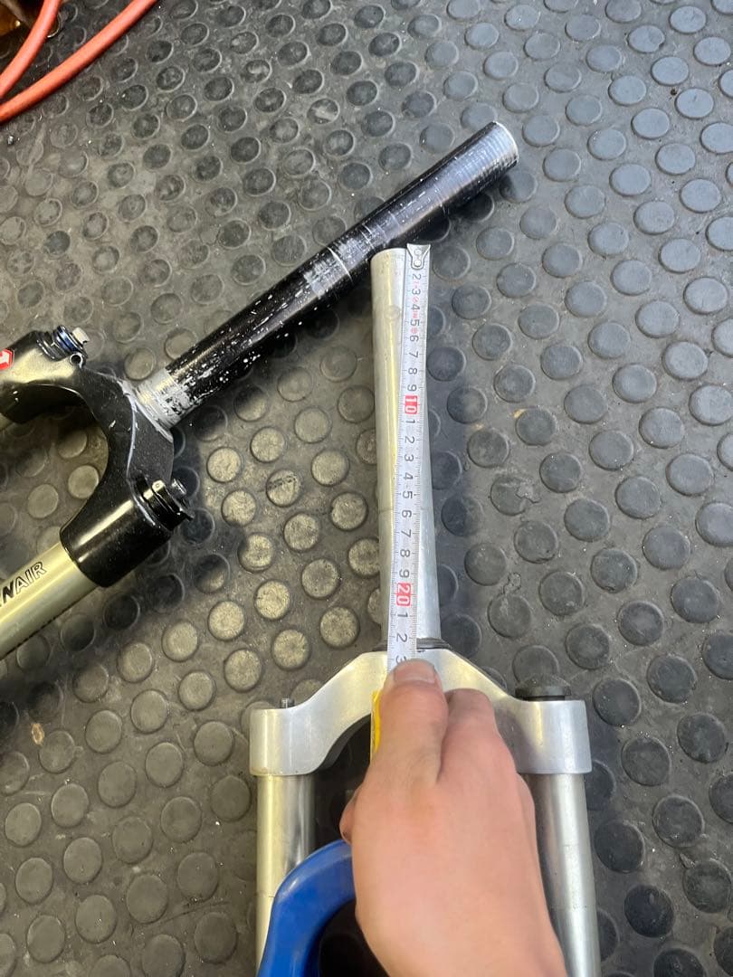 26インチ MTB サスペンション フォーク