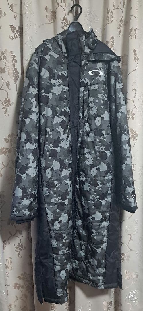 OAKLEY　迷彩　ベンチコート　XL　美品