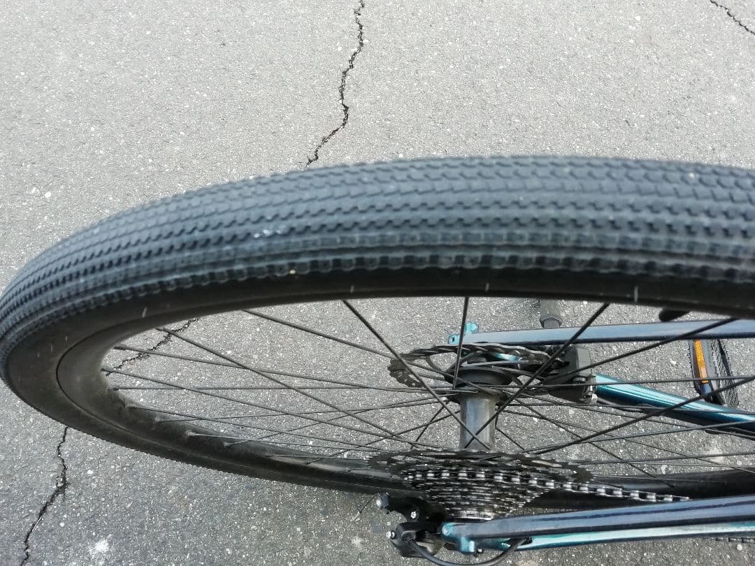 今月末取り下げ、TREKトレックのクロスバイク、カーボン製FX　4Sport