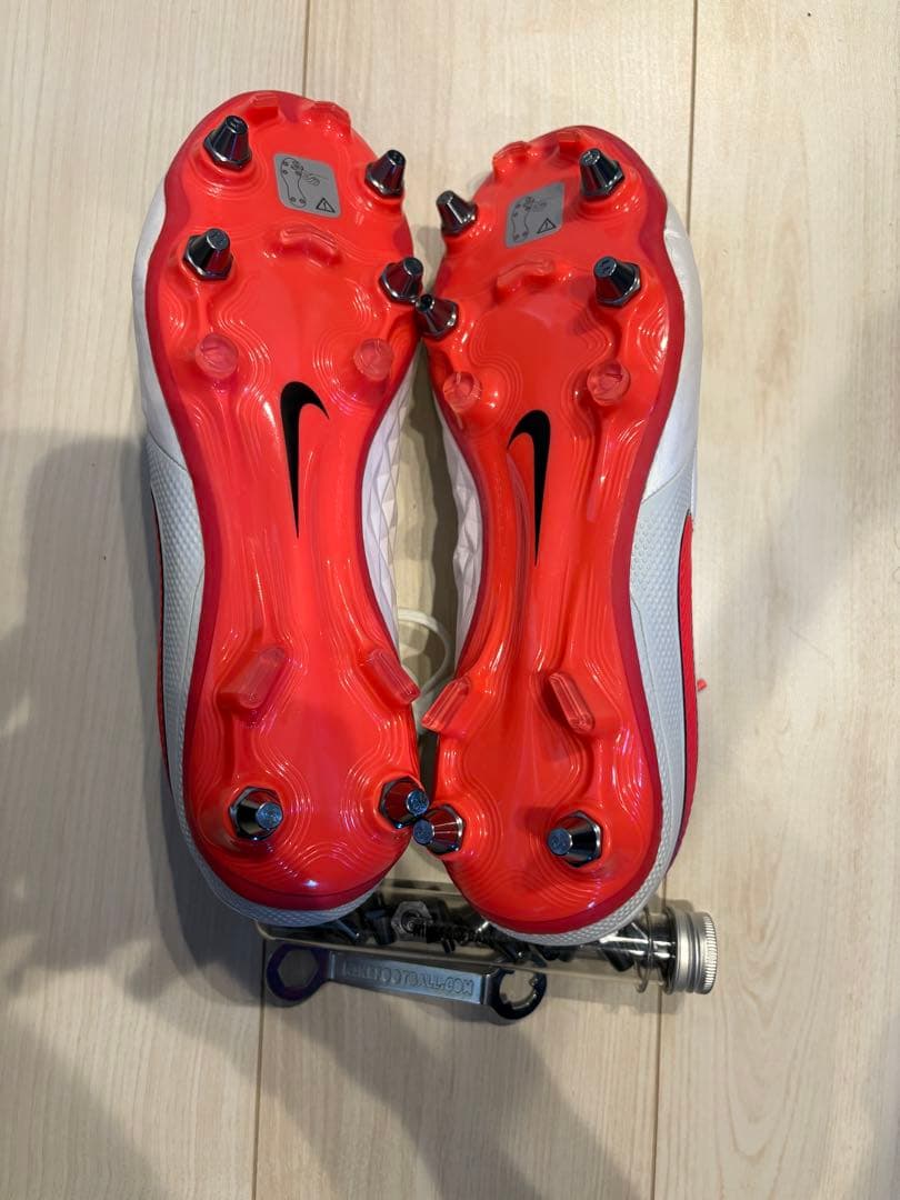 NIKEティエンポレジェンド8エリートSG-PRO 27.5cm