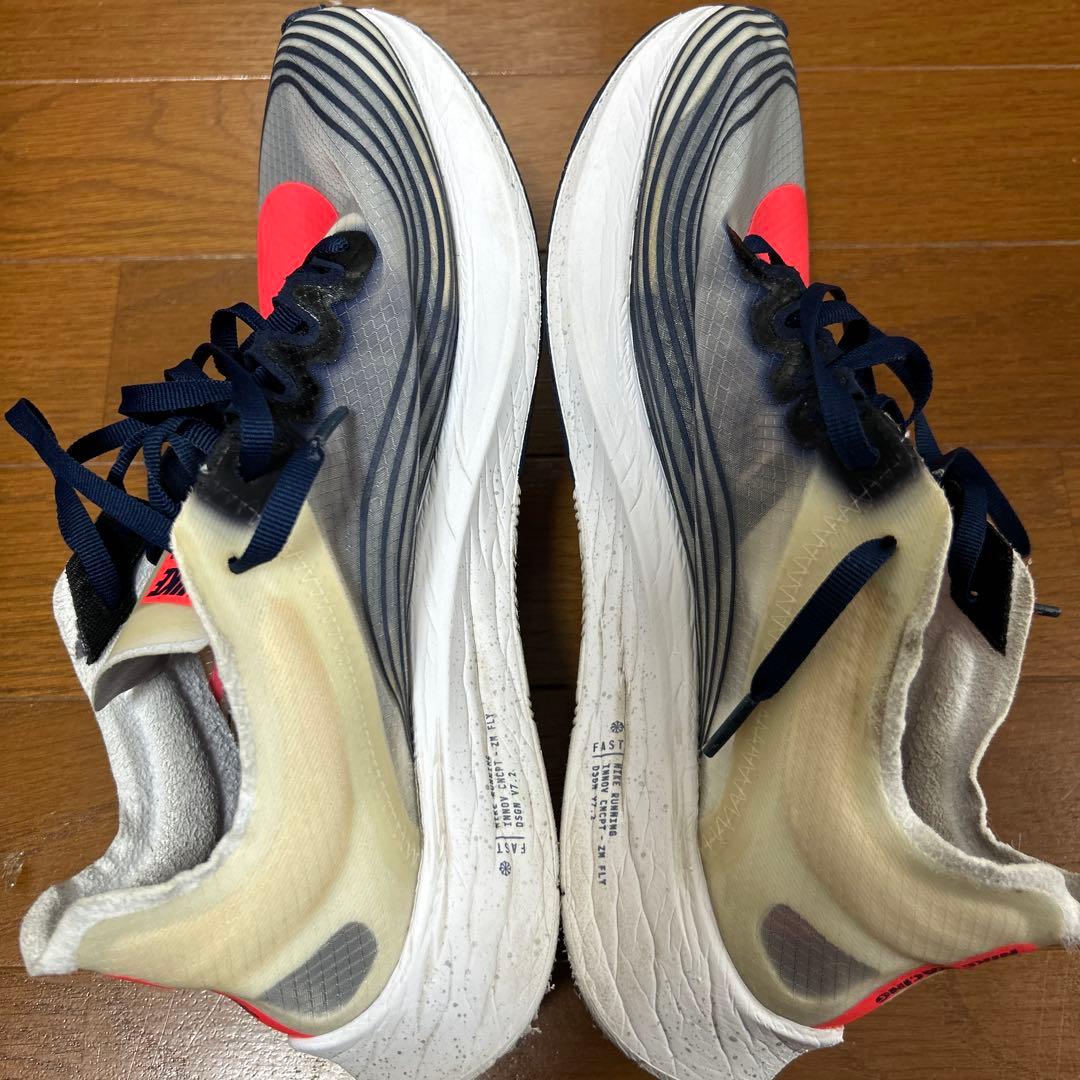 Nike Zoom Fly SP ランニングシューズ グレー/ピンク